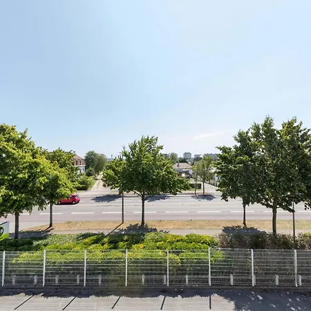 Rouen Parc Des Expos Zenith ル・グラン・ケヴィイー