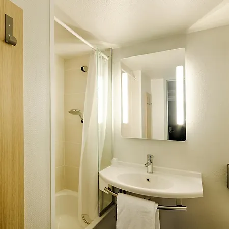 ホテル Rouen Parc Des Expos Zenith